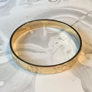 KATE SPADE on your mark, jet set, GO! gold bangle